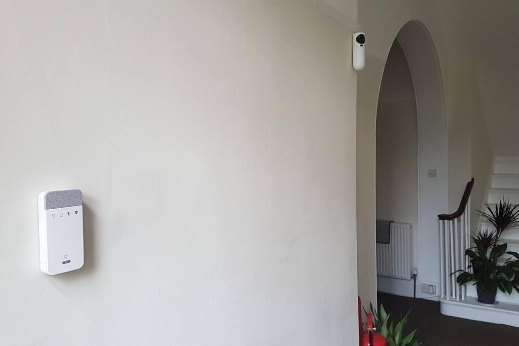 Perfect For Large Family & Friends, Free Parking, Games Villa Reading Exterior foto